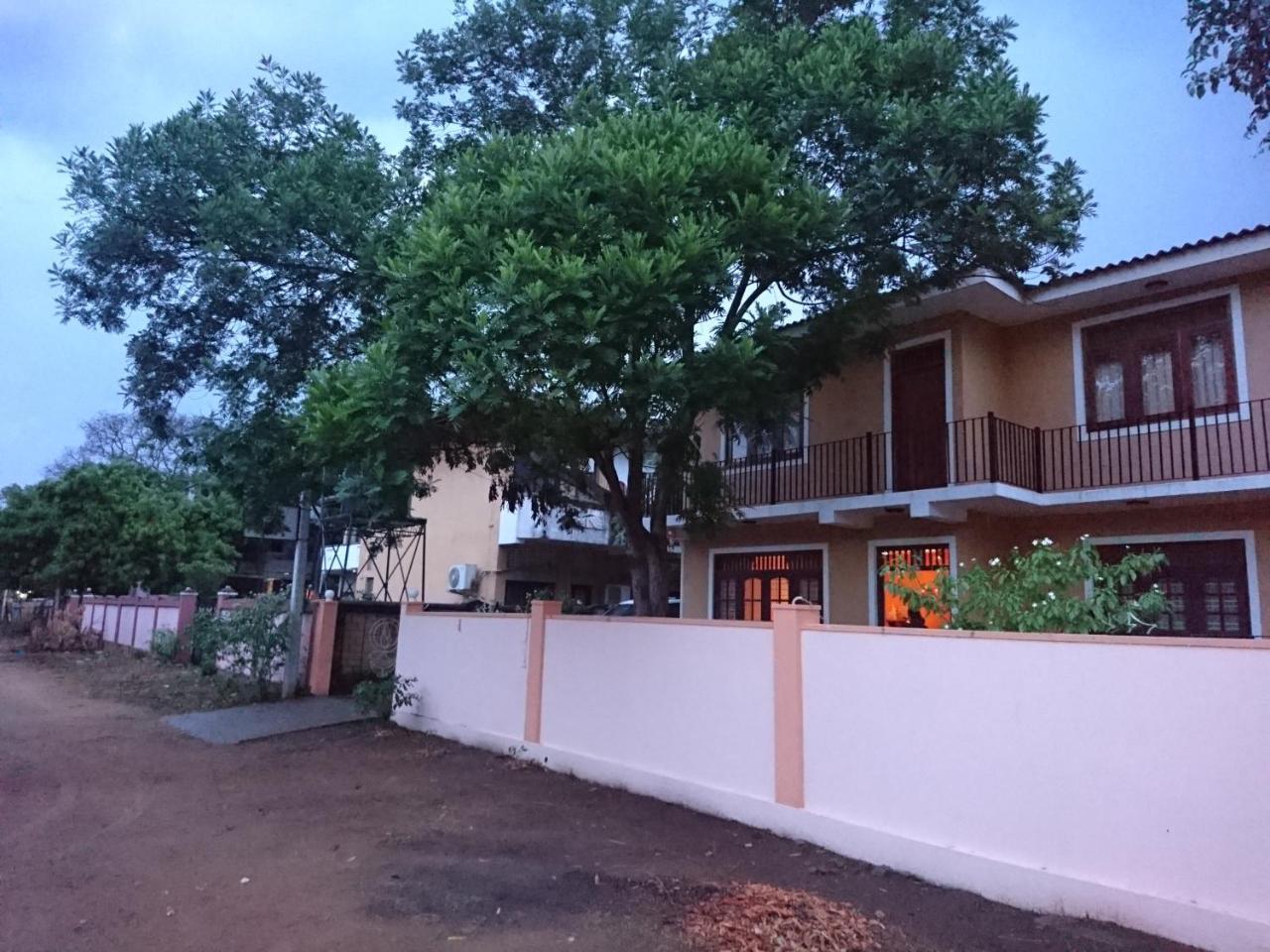 Shiva Rest Katharagama Hotel Kataragama Exterior photo